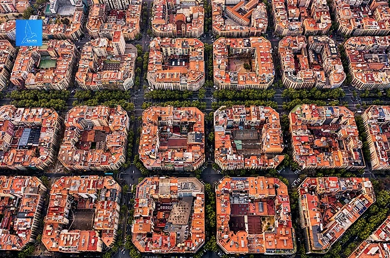 ภาพมุมสูงผังเมือง Eixample บาร์เซโลนา — บล็อกแปดเหลี่ยมมุมปาด